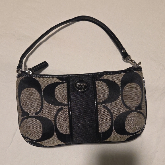 NWOT Coach Signature Black and Tan Shoulder Bag - Picture 1 of 9